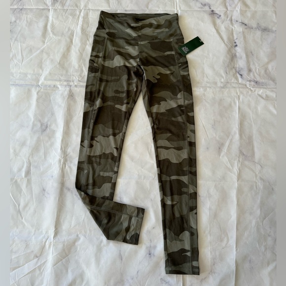 SALE🔥WILD FABLE camp high rise leggings ✨ - Picture 7 of 12